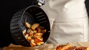 Read more about the article The Ultimate Guide to Getting the Best Results with the Blackstone with Deep Fryer